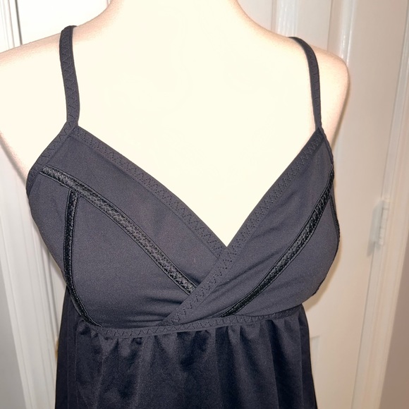 - LuLuLemon Rehearsal Tank Top Size 8 - Picture 2 of 11